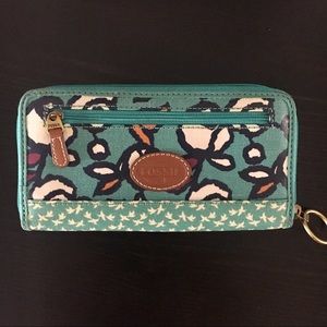 Fossils Zip around wallet